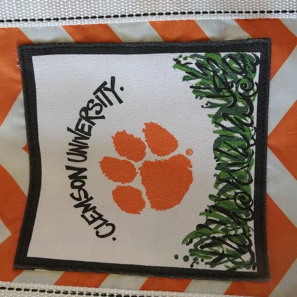 Nwot. logo brand Clemson cooler. - Picture 2 of 10